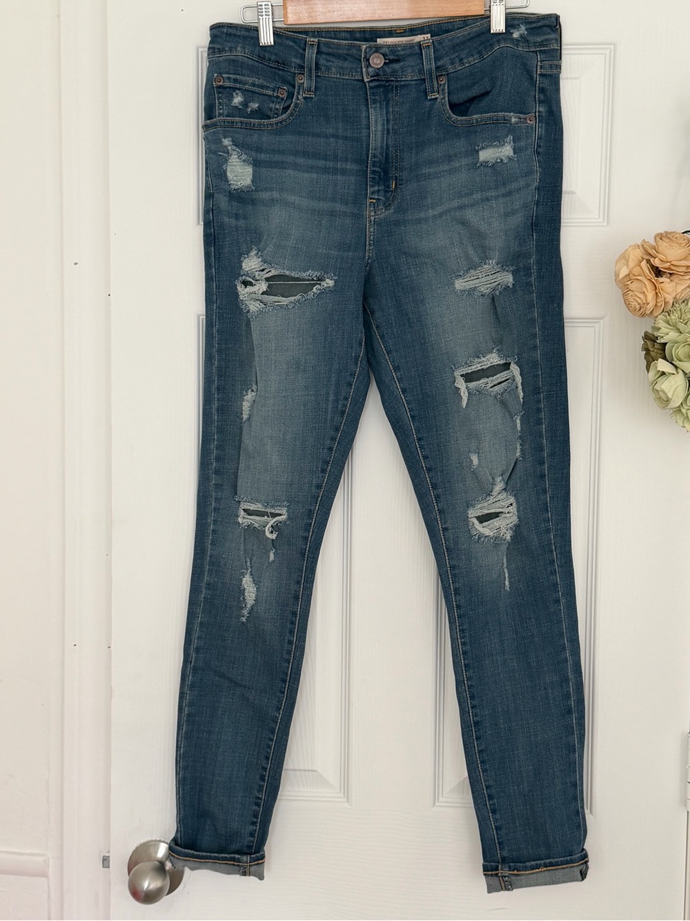 Levi's Distressed Indigo Skinny Jeans